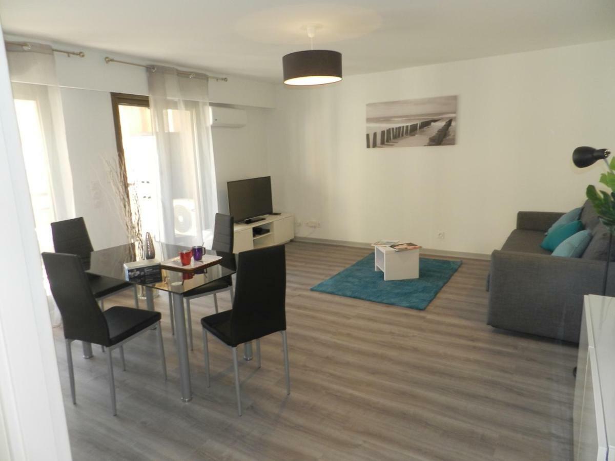 Beautiful 1 Bedroom Flat Nice Exterior foto